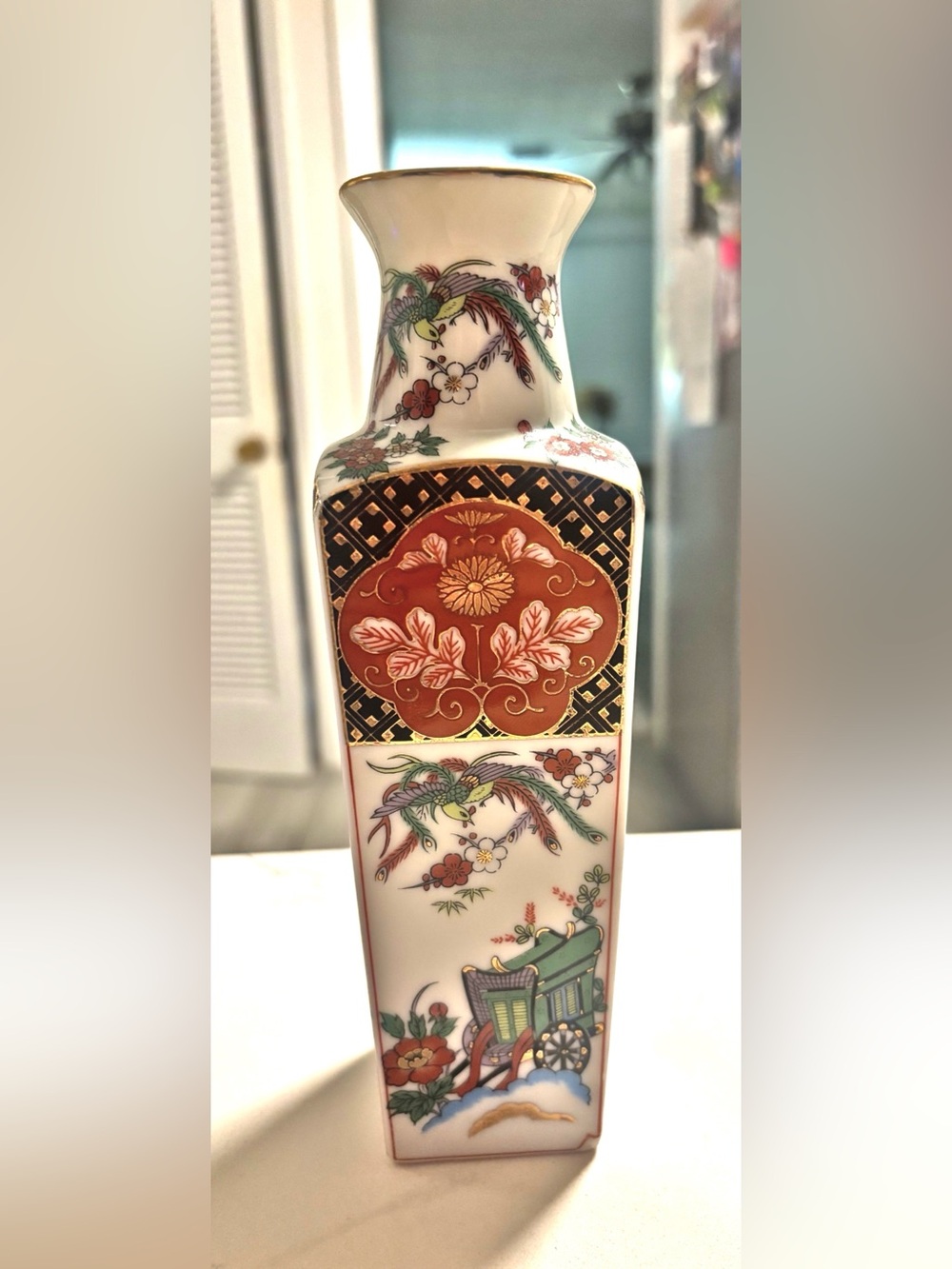 Japanese Imari Ware 10" Porcelain Square Vase Trumpet Neck Gold Etched Floral
